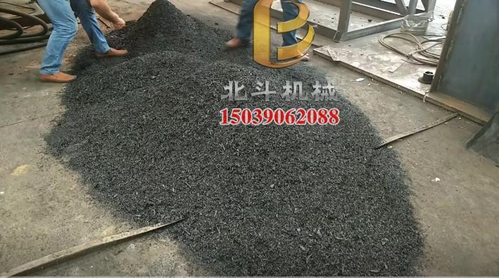 節(jié)能環(huán)保杉木炭化爐自動化生產(chǎn)設備降低勞動強度