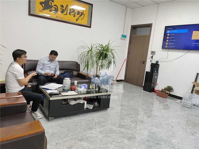 蘇州客戶考察稻殼炭化爐,北斗機(jī)械等你解鎖精彩！